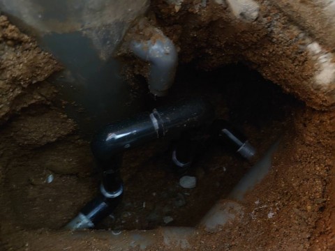 まんのう町内で床下の漏水箇所を修理サムネイル