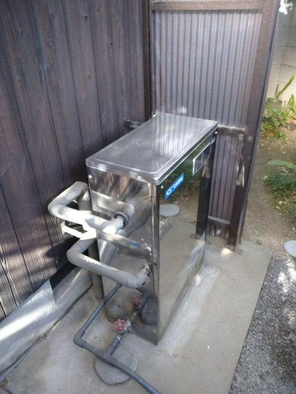 丸亀市内で石油給湯器を低燃費エコフィールに取替サムネイル