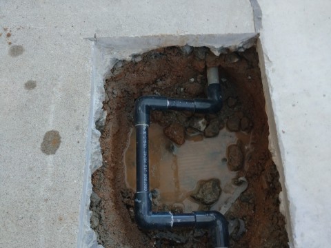 丸亀市内　漏水箇所をコンクリート下でピンポイント特定