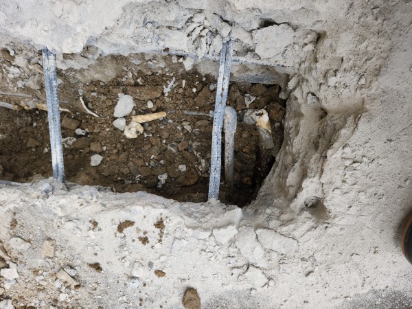 給湯配管の漏水箇所をコンクリート下で特定サムネイル